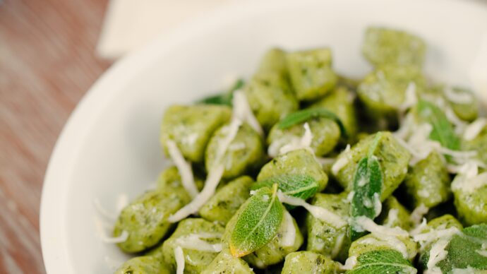 Gnocchis maison au brocoli et sauce crémeuse à l'ail